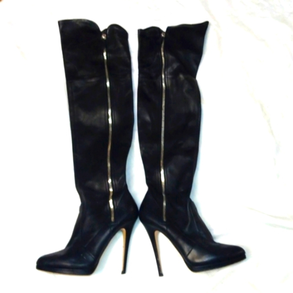 EUC CASADEI THIGH HIGH LEATHER HEELED BOOTS